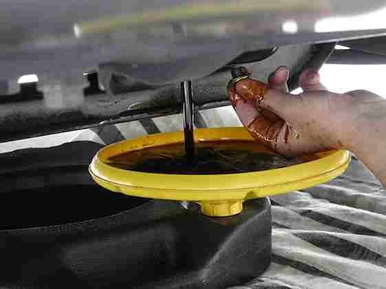 When car engine oil should be changed Best Engine oil tips 2022 2