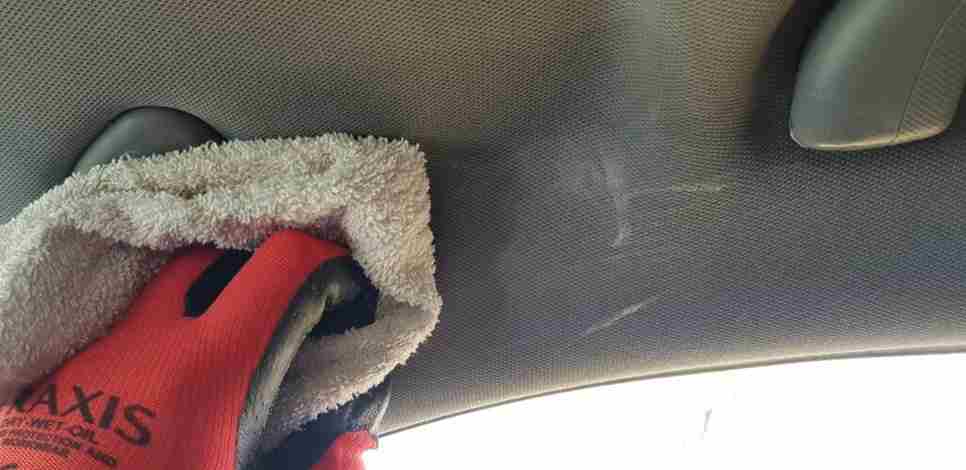 How to remove water stains from car interior roof